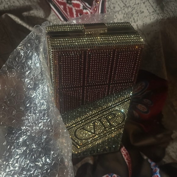 VIP Rhinestone Clutch - Picture 4 of 4